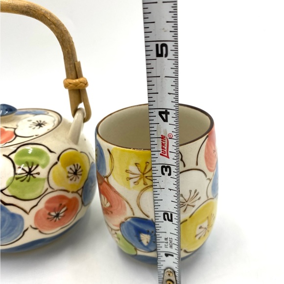 Vintage Ceramic Teapot and Two Tea Cups Floral
Colorful. - Picture 4 of 13